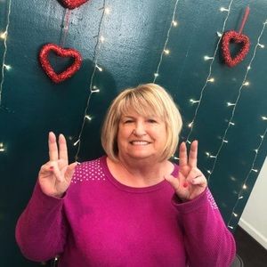 Meet your Posher, Paula